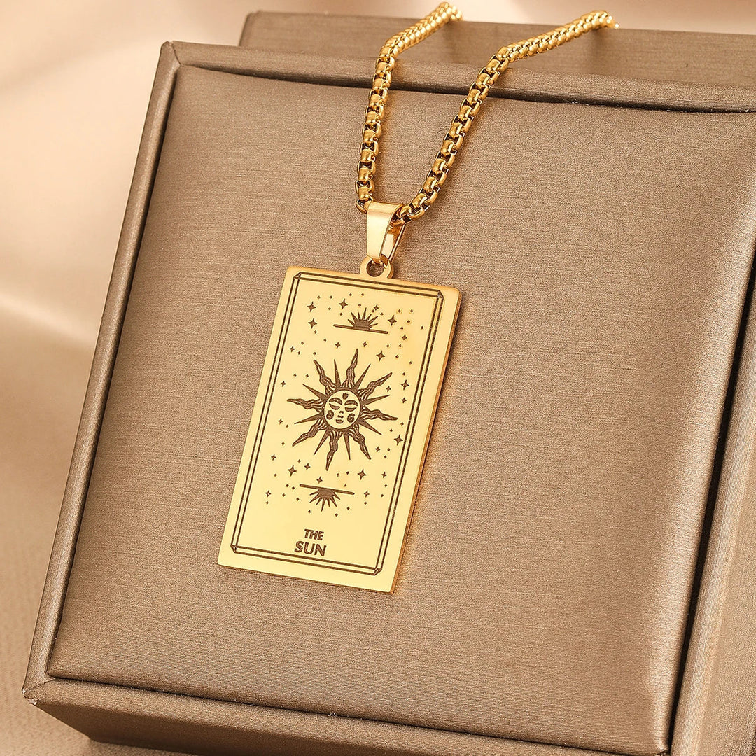 GOLDEN TAROT CARD NECKLACE (VIP)